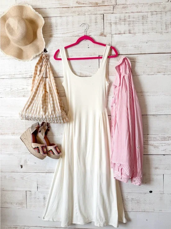 Women's Cream Scoop Neck A-Line Dress - Picture 2 of 3